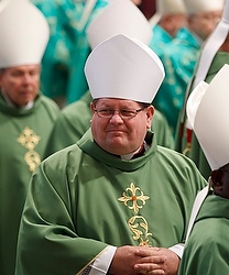 CANADIAN ARCHBISHOP LACROIX LEAVES CLOSING MASS OF SYNOD OF BISHOPS ON NEW EVANGELIZATION