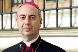 Mgr Dominique Mamberti (photo CNS/Catholic Press Photo) ,