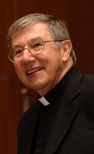 Mgr Denis J. Madden de Baltimore, USA (photo CNS/Owen Sweeney III, Catholic Review) .