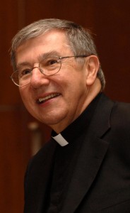 Mgr Denis J. Madden de Baltimore, USA (photo CNS/Owen Sweeney III, Catholic Review) .