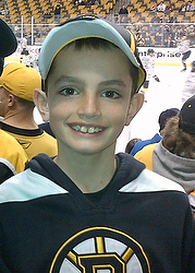 Durant la messe, le pape François a fait mémoire des victimes de l’attentat du Marathon de Boston. Martin Richard (notre photo), un jeune de 8 ans, a été tué par les explosions (photo CNS/courtoisie de Bill Richard via Reuters).
