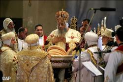 Le patriarche copte orthodoxe Tawadros durant la messe de Noël célébrée le 7 janvier (photo RV).