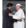 Le pape François et Paul Bhatti, à l'issue de l'audience générale de mercredi le 27 août (photo Radio-Vatican).