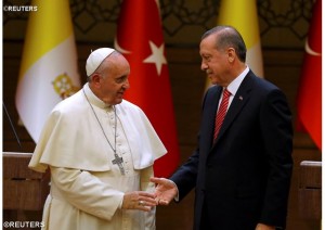 Le pape François et le président Erdogan (photo Reuters).
