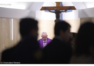 Le pape , lors de sa messe matinale à Sainte-Marthe (photo: Osservatore Romano).