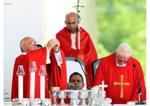Le pape, durant la célébration de la messe du 21 septembre à Holguin (photo: EPA).