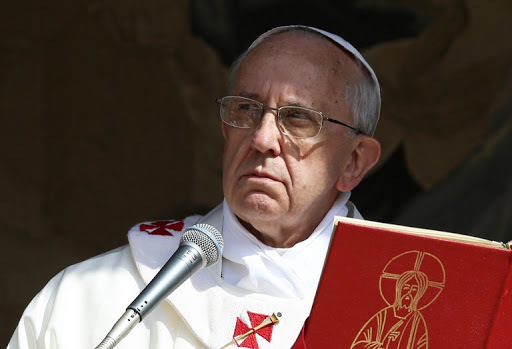 Le Vatican condamne la « folle violence terroriste » des attentats de Paris