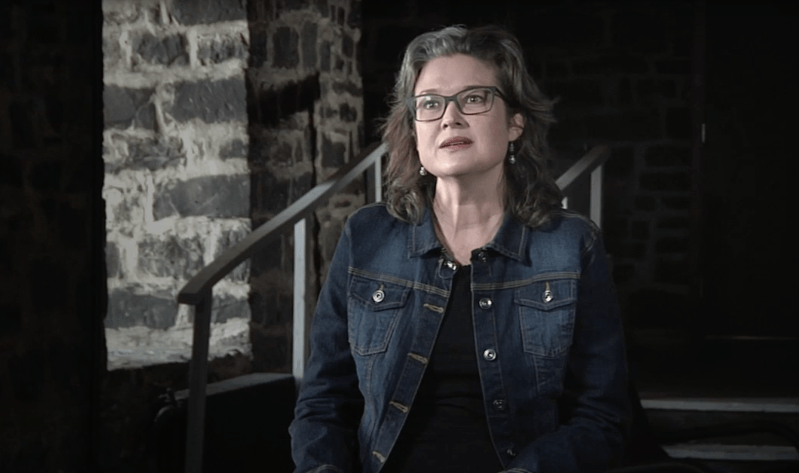 Brigitte Bédard raconte sa vie chaotique avant sa rencontre avec le Christ.
