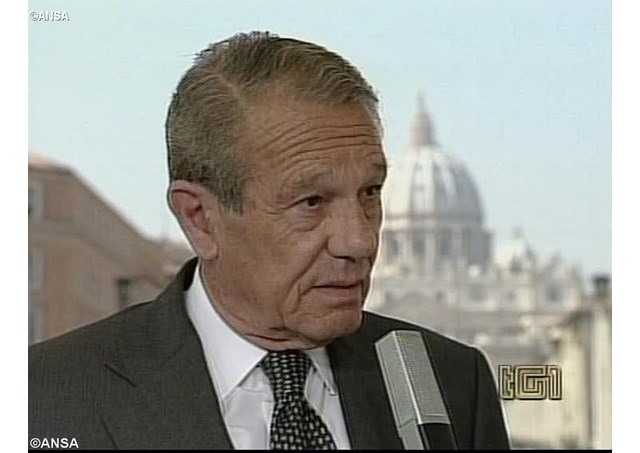Décès de Joaquin Navarro Valls, porte-parole de Jean Paul II